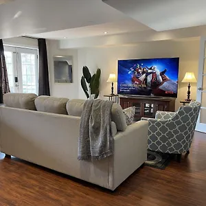 Apartment Cozy Lovely Ravine Facing Suite., Mississauga