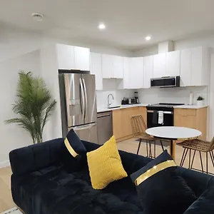 https://omalyns-residence.calgaryhotelsearch.com