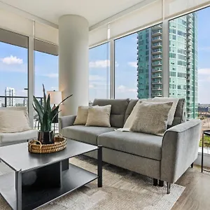 https://modern-suite-downtown-5-min-walk-stampede.calgaryhotelsearch.com